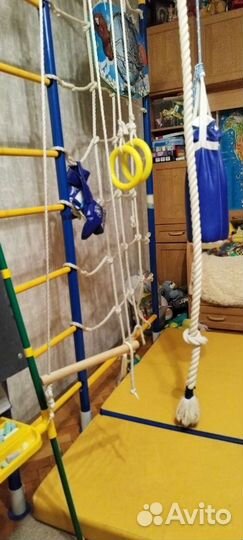 Шведская стенка с турнекетом