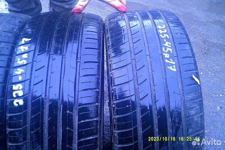 RoadX RXMotion 4S 225/45 R17