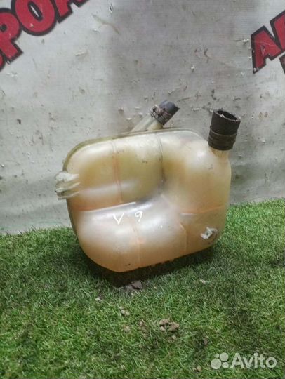 Расширительный бачок Опель Астра Н