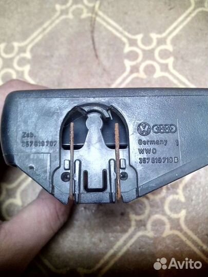 Левый дефлектор печки на Пассат Б 3