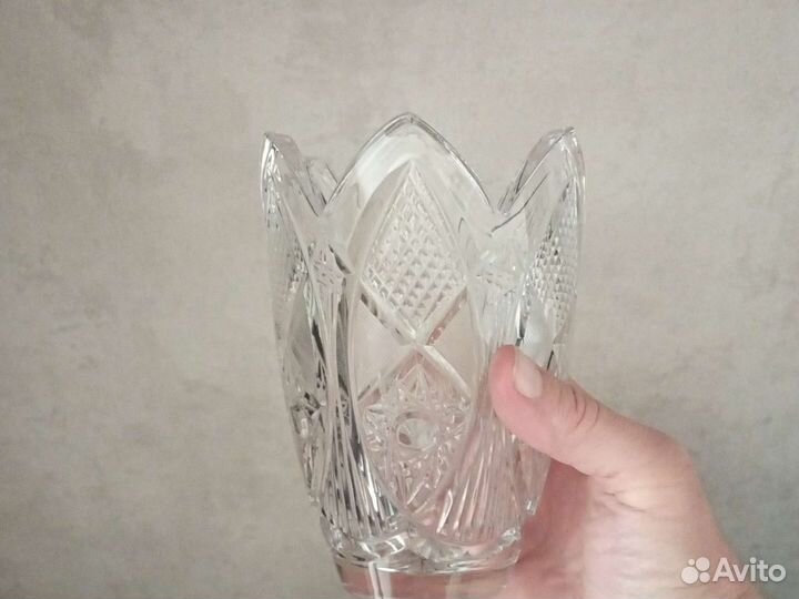 Хрустальная ваза