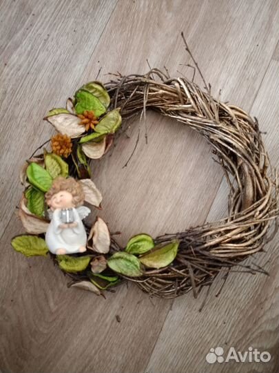 Рождественские венки и елки