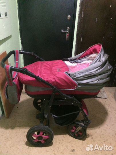 Продаю детскую коляску Zillo 3 в 1
