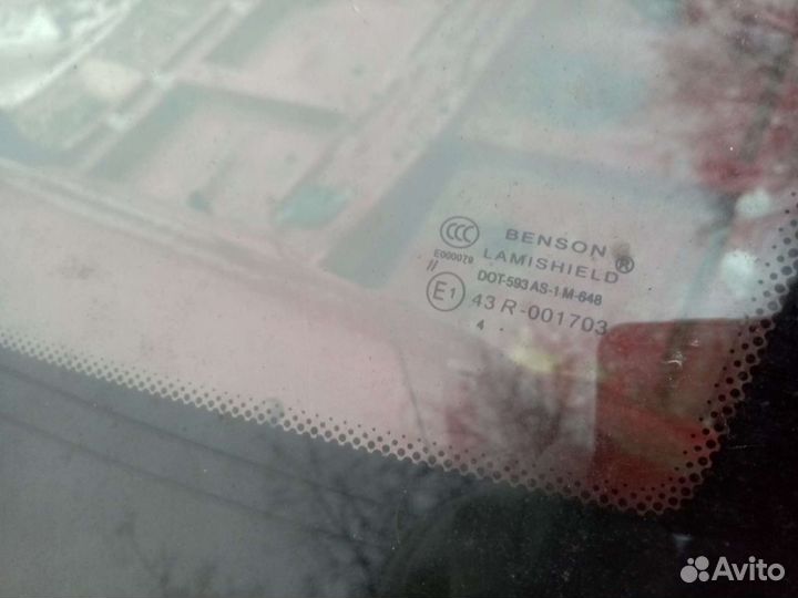 Стекло лобовое Mitsubishi Colt Z34A