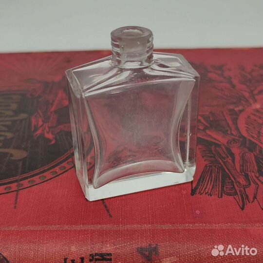 Старинный флакон для духов. Англия. Серебро