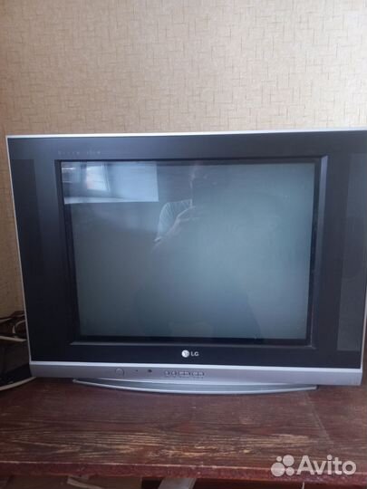 Телевизор lg, диагональ 52 см