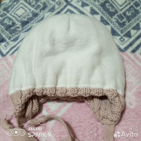 Шапка зимняя для девочки 50 52; 2 штуки