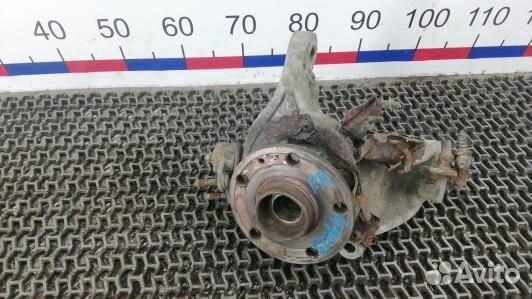 Ступица передняя правая volkswagen passat B6 (GDN1