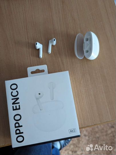 Беспроводные наушники