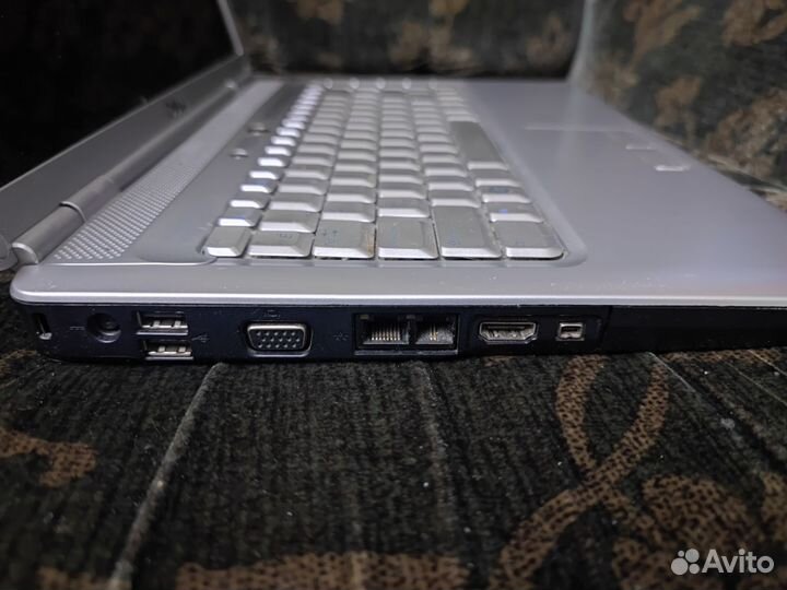 Ноутбук Dell inspiron 1525