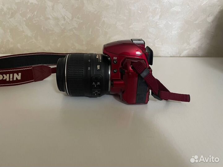 Зеркальный фотоаппарат Nikon D3100