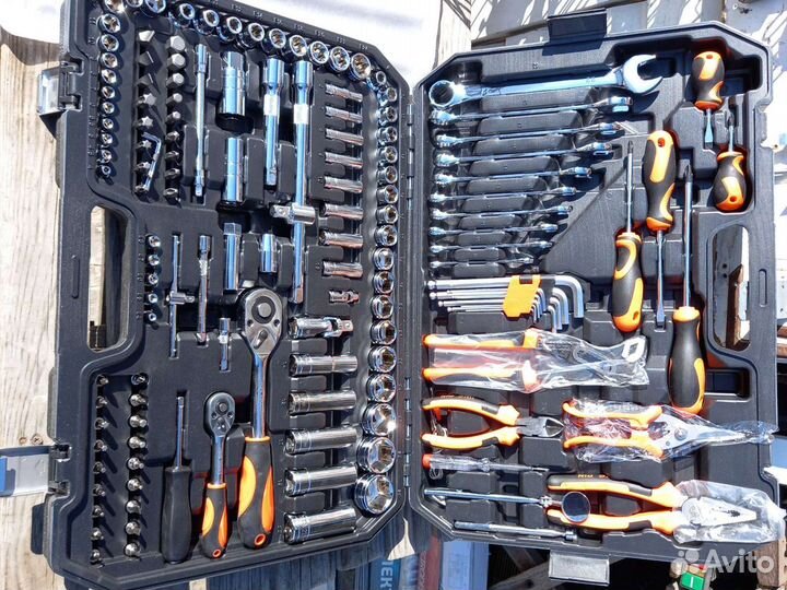 Набор инструментов SATA cr-v 142 предмета