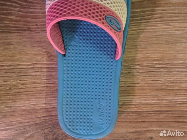 Шлепанцы для девочки 34