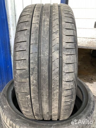 Pirelli P Zero PZ4 255/35 R21 105Y