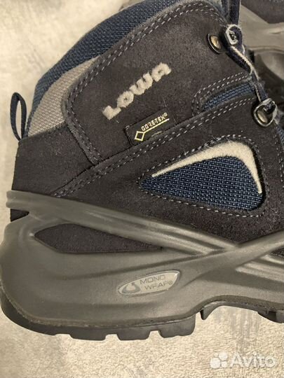 Ботинки трекинговые Lowa Bora 38 р