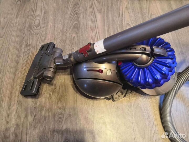 Пылесос Dyson DC52