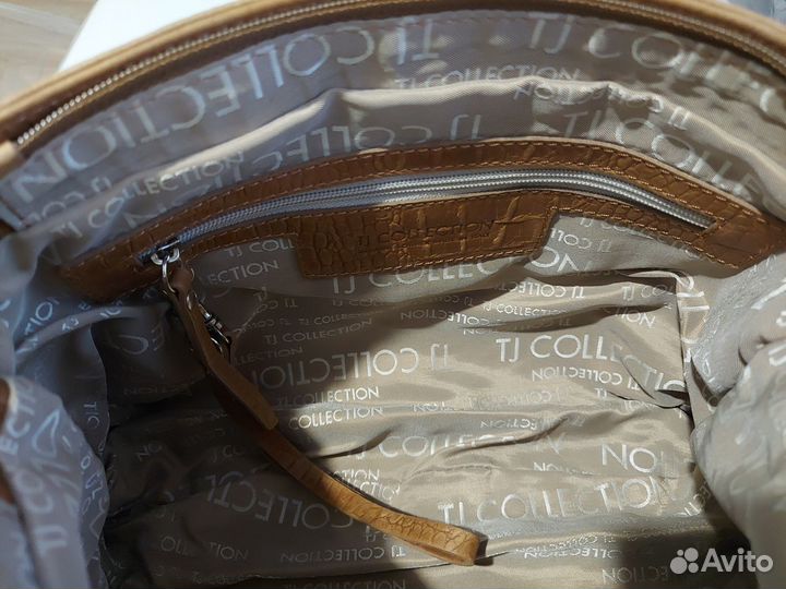 Женская сумка из тиснёной кожи (на ремешке)