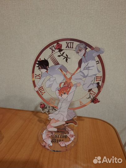 Акриловая фигурка