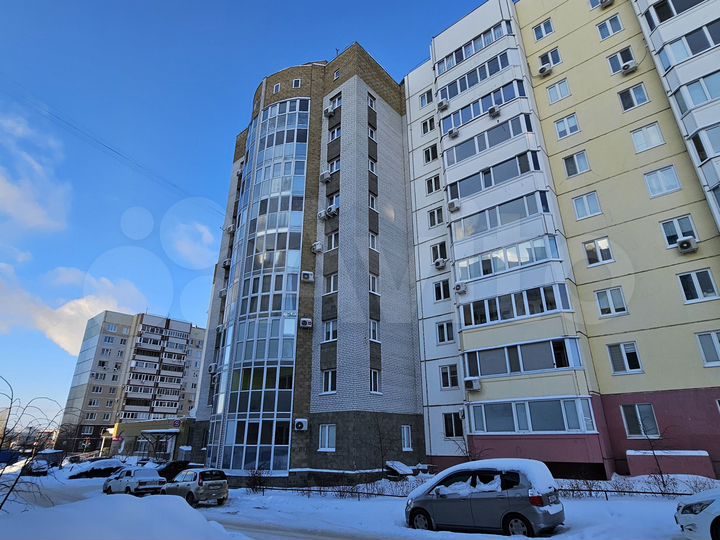 3-к. квартира, 108 м², 2/10 эт.