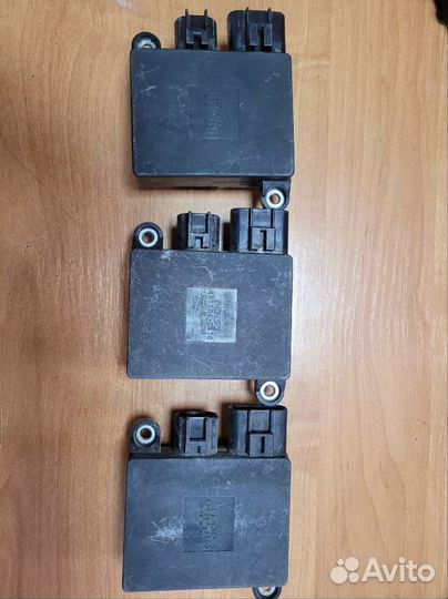 Блок управления вентилятором mazda CX7 499300-3400