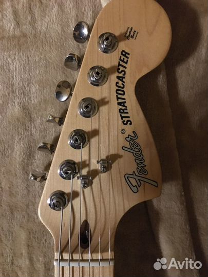 Гитара fender stratocaster