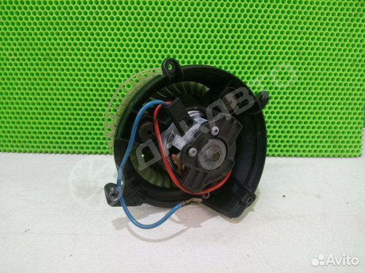 Моторчик отопителя Mercedes-Benz C W202