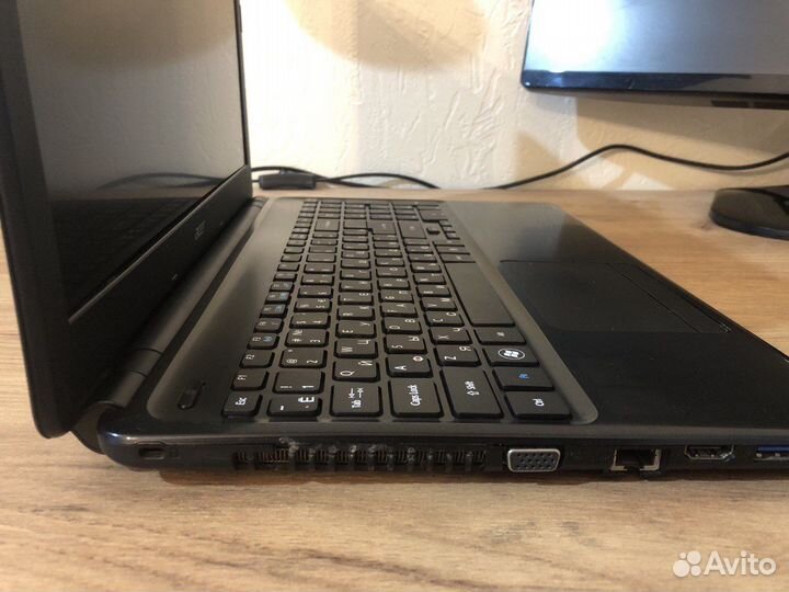 Ноутбук Acer Aspire e1 572g