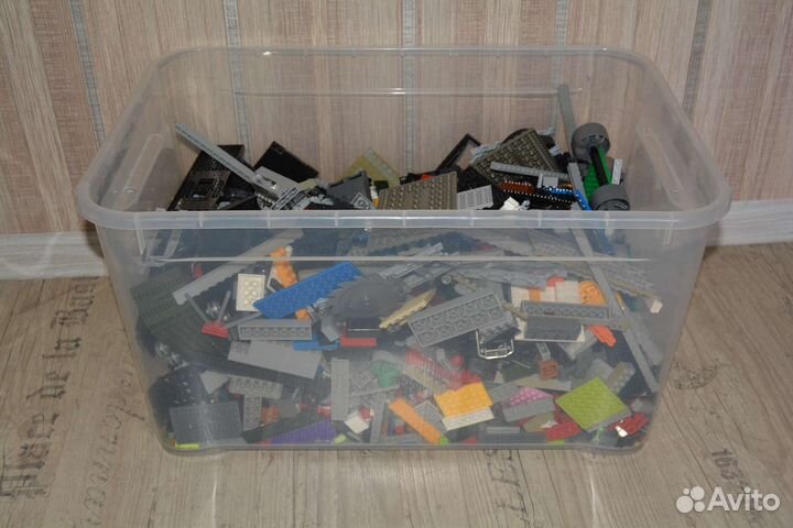 Много лего