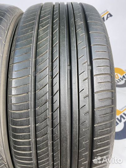 Yokohama Advan dB V552 225/55 R17 102W