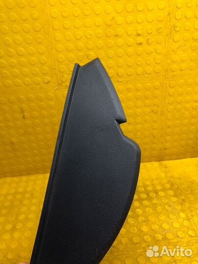 Декоративная накладка на торпедо левая Hyundai