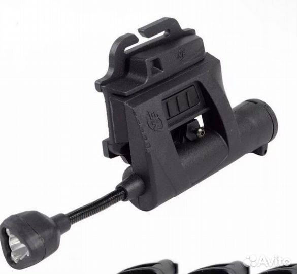 Тактический фонарь на шлем Princeton Tec