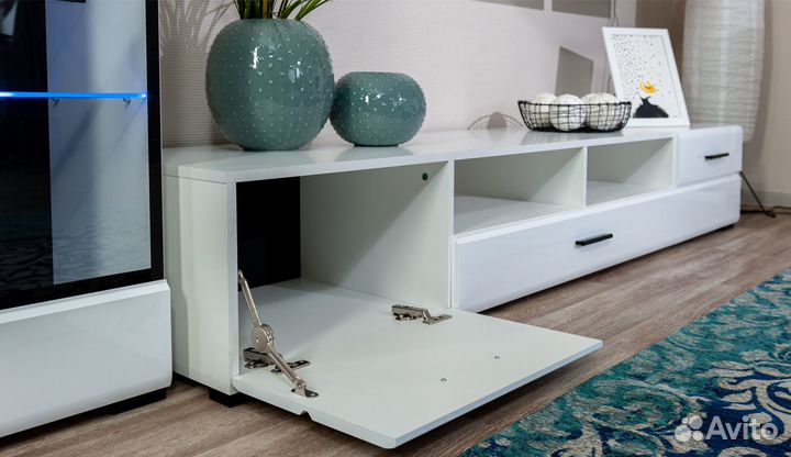 Тумба под тв 200 см Белый глянец
