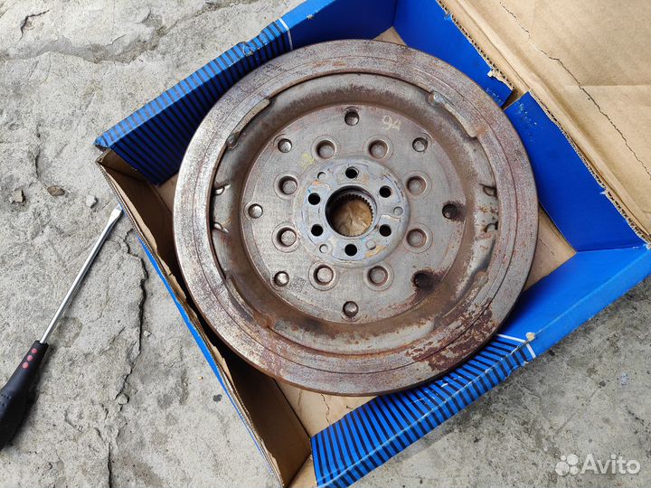 Двухмассовый маховик VW T5 cfca DQ500