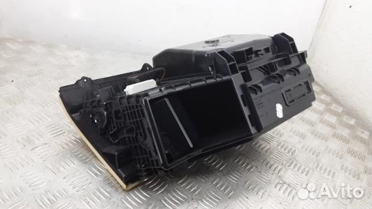 Бардачок (вещевой ящик) BMW 5 F10/F11 (2BA11IV01)