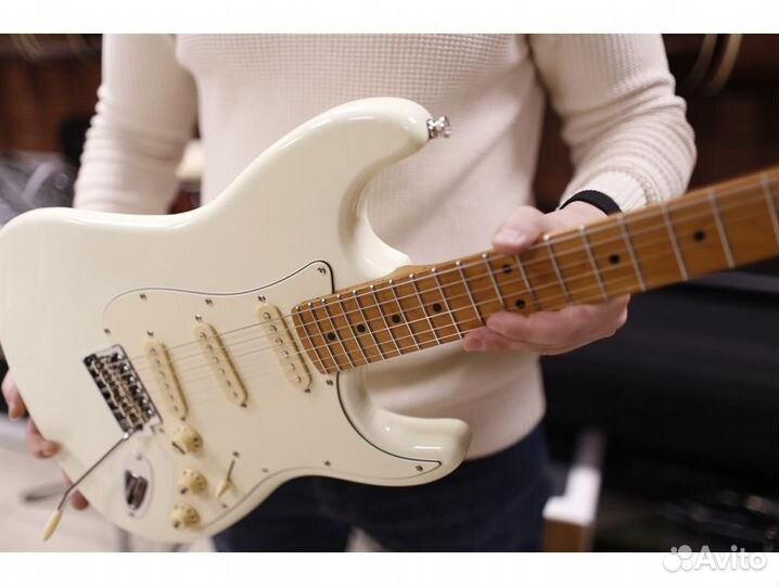 JET JS-300 OW - электрогитара, цвет белый