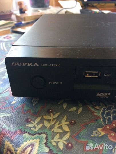 DVD-проигрыватель supra