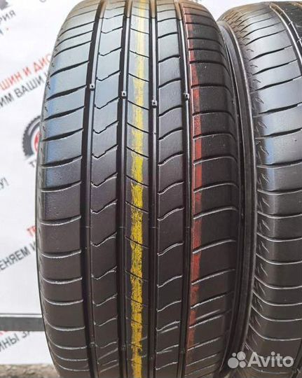 Kumho Ecsta HS51 215/60 R17 96H