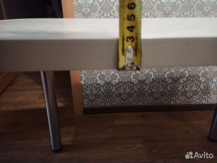 Стол обеденный