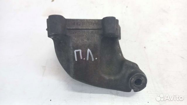 Кронштейн двигателя левый Mercedes W251 R350 642