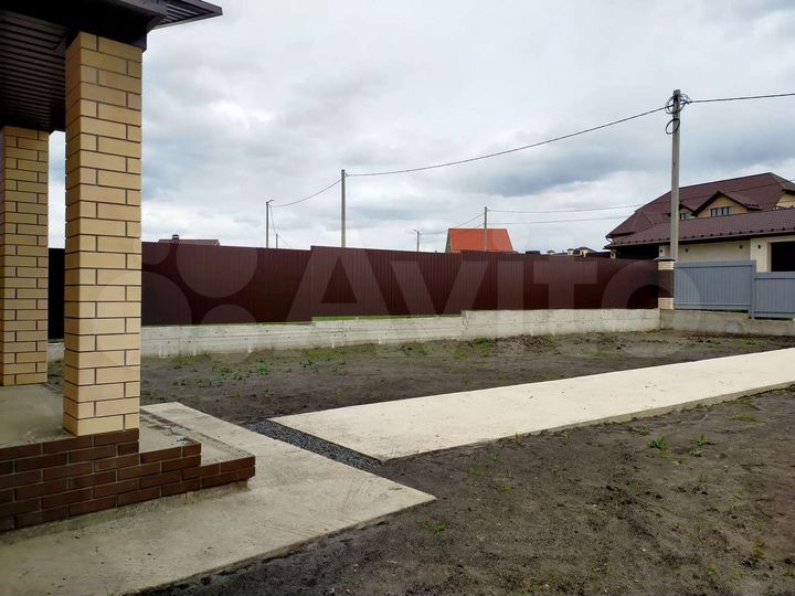 Коттедж 115 м² на участке 8 сот.