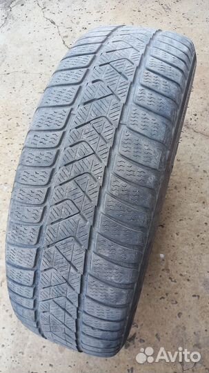 Pirelli Winter Sottozero 3 225/60 R18