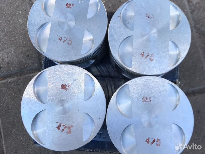 Поршень гильза палец