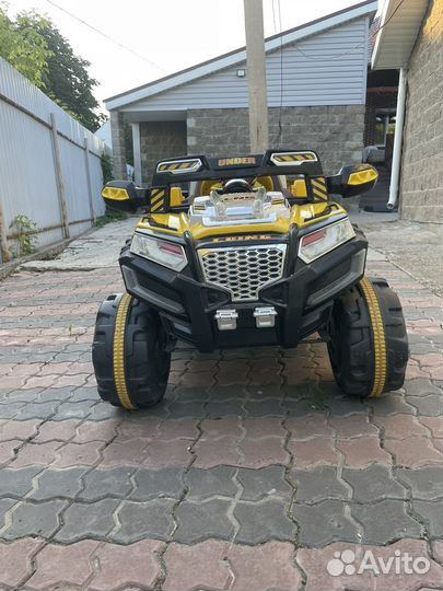 Детский электромобиль бу