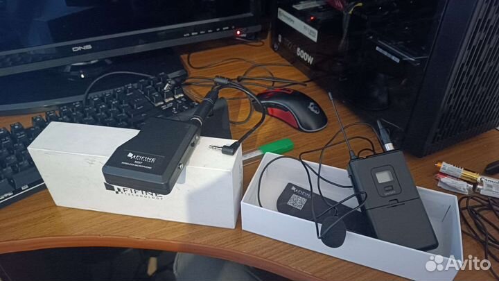 Петличный радиомикрофон Fifine K037