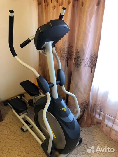 Эллиптический тренажер hasttings X motion 35