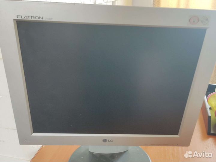 Монитор LG flatron