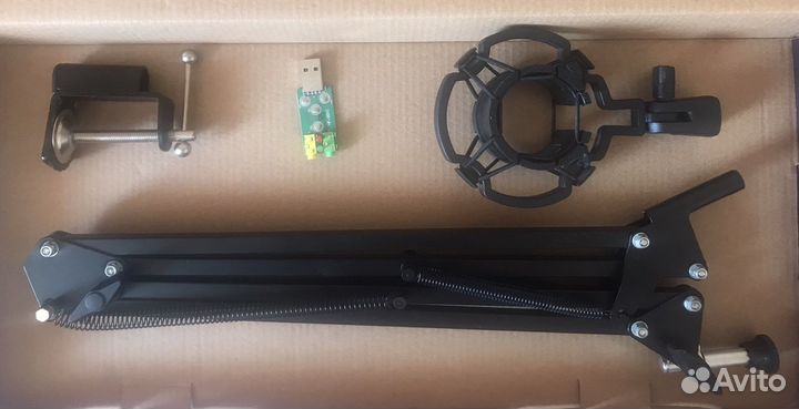 Микрофон BM800 с полным комплектом оборудования