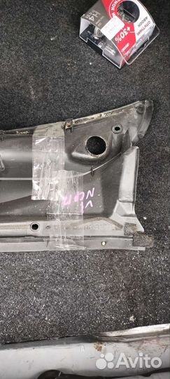 Жабо дворников Тойота Плац