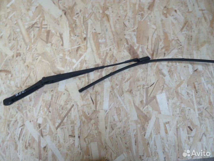 Поводок стеклоочистителя Volkswagen Passat CC cawb
