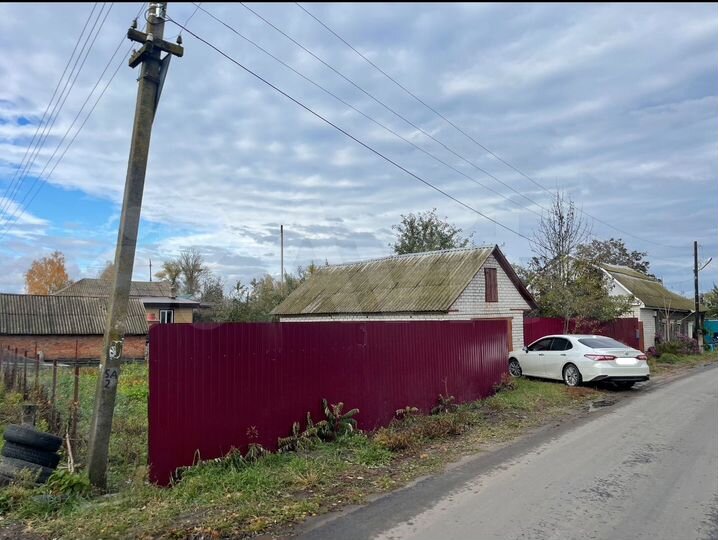 Дом 32,3 м² на участке 9,75 га